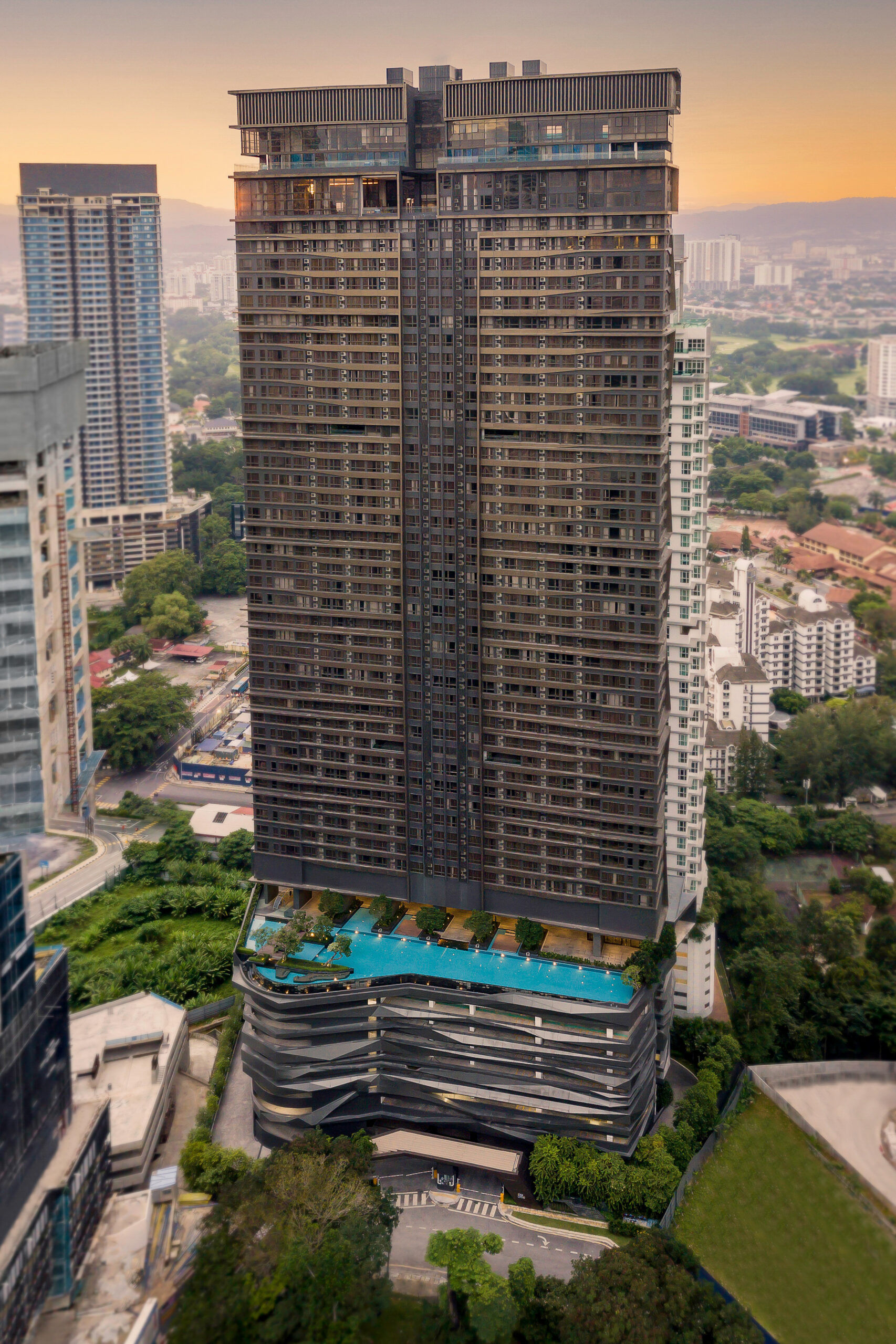 Exterior of the completed 8 Kia Peng building in Kuala Lumpur